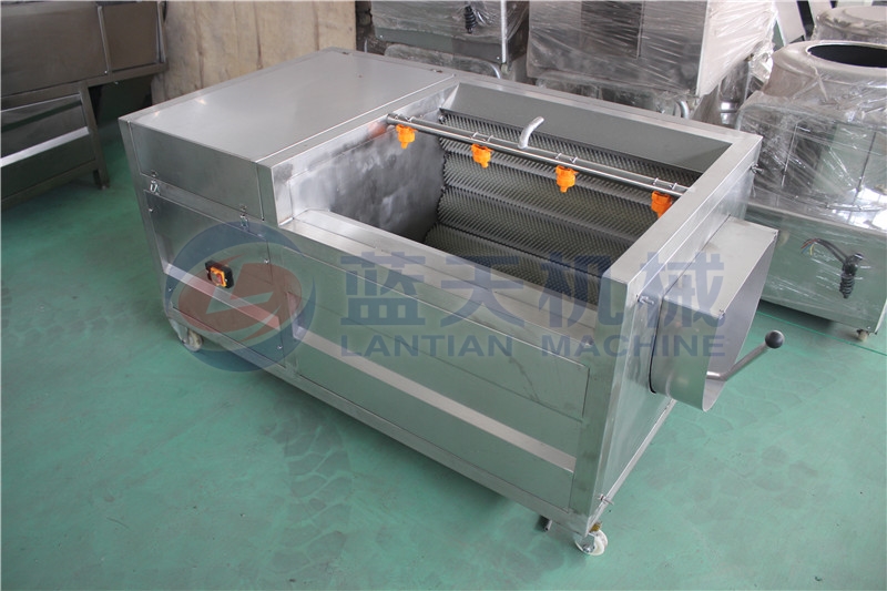 Our sweet potato washer is simple to operate.