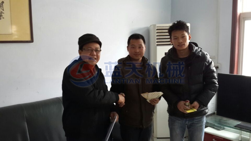 Customers of mushroom slicer machine