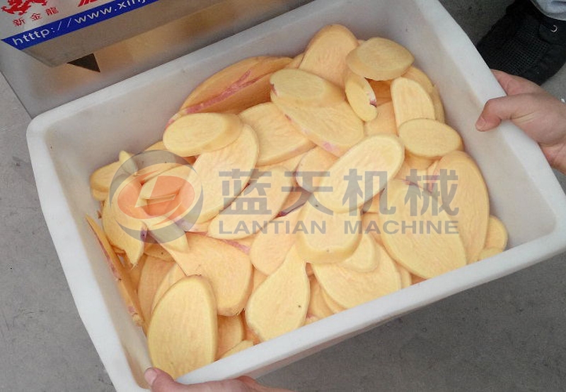 Our sweet potato slicing machine can cut sweet potato chips with different thickness,sweet potatoes slicer machine are easy to operate and maintain.