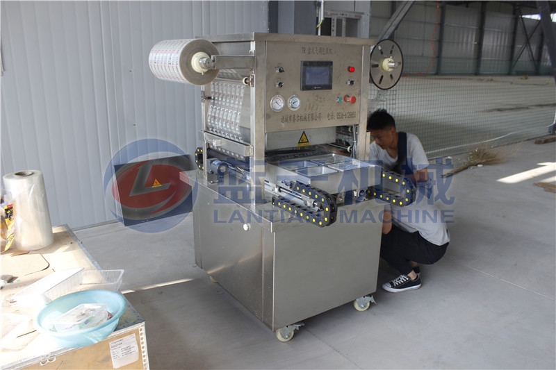 The packaging machine for sale has excellent performance and simple operation.