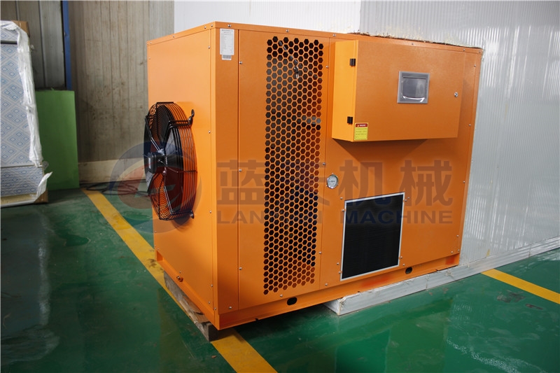 Our carrot dryer machine belongs to air energy heat pump box dryer