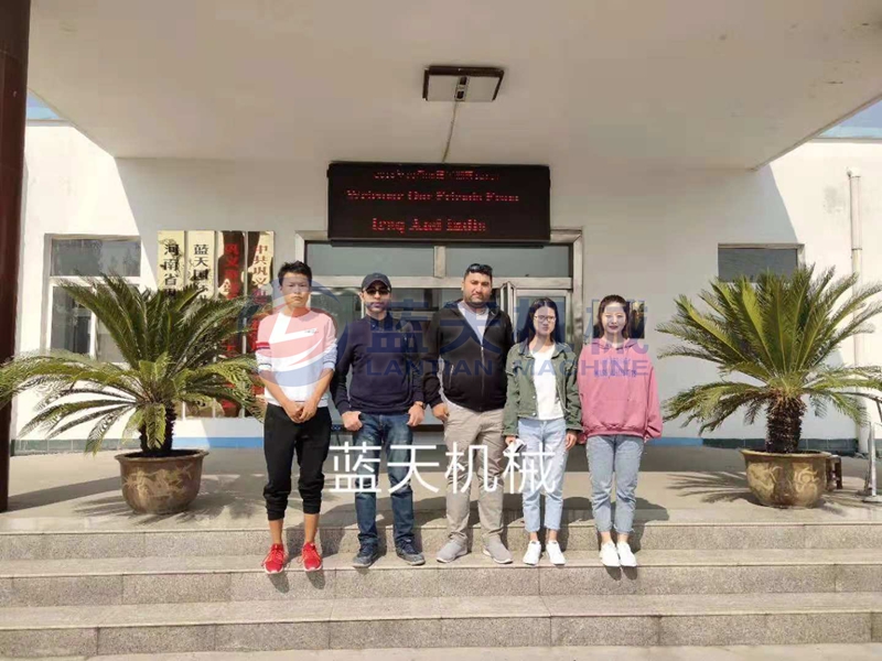 Customers of arugula dryer machine